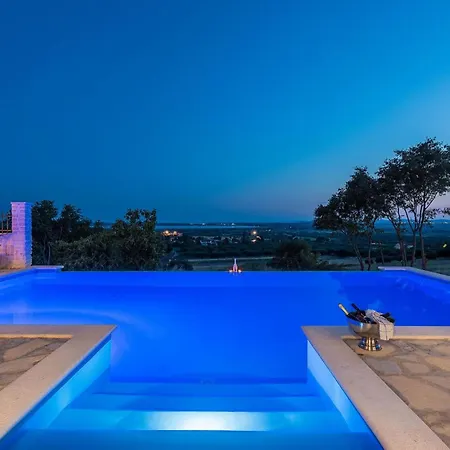 Mariva Carro D'oro 別荘